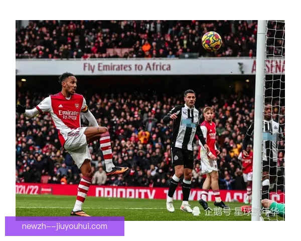 萨卡精彩任意球破门助力球队获胜 赛场上演致命一击